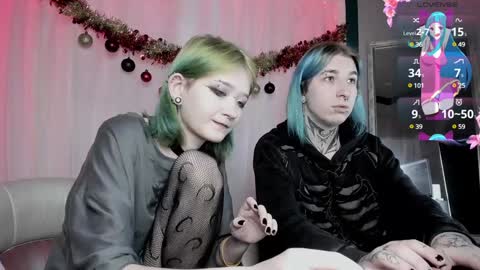 milten_trish online show from December 25, 2024, 9:11 pm