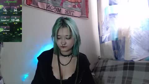 milten_trish online show from September 15, 2025, 12:27 pm