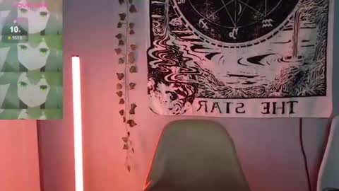 Snapshot of milten_trish chatting on July 5, 2026, 8:49 pm milten_trish online show from July 5, 2026, 8:49 pm