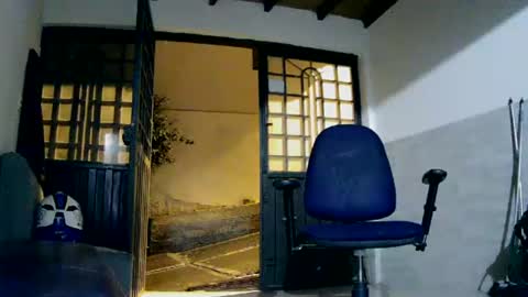Snapshot of miltronik chatting on July 9, 2026, 4:38 am TOM online show from July 9, 2026, 4:38 am
