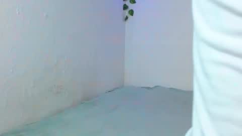 mily_baker online show from January 27, 2025, 6:09 pm