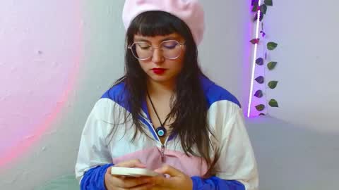 mily_baker online show from February 14, 2025, 9:43 pm