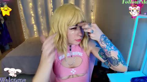 Snapshot of mily_milk_ chatting on March 19, 2026, 7:34 am mily_milk_ online show from March 19, 2026, 7:34 am