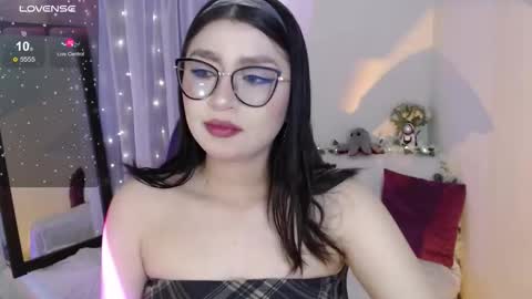 Mily online show from February 20, 2026, 10:43 pm