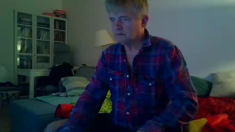 Snapshot of milymen26 chatting on April 8, 2026, 9:15 pm Milymen26 Polish man master fereskik straight mature online show from April 8, 2026, 9:15 pm
