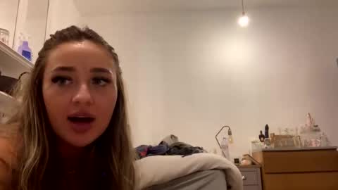 Mimi Monroe  online show from March 2, 2025, 9:11 pm