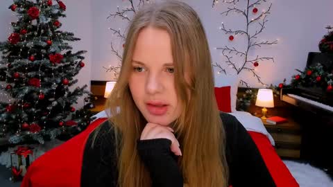 Kelly online show from December 25, 2024, 7:34 pm