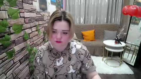 mimimishel_69 online show from February 21, 2025, 3:32 pm