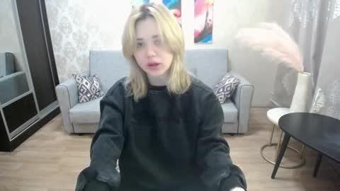 mimimishel_69 online show from February 1, 2026, 7:56 pm