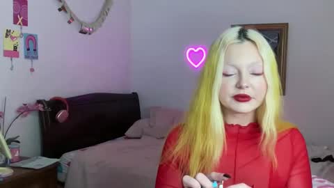 mimsymarlo online show from December 24, 2024, 2:32 am