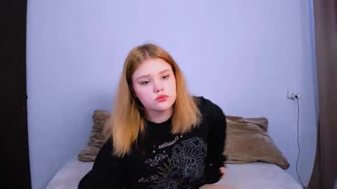 hi Im Mina  online show from October 2, 2025, 1:23 am