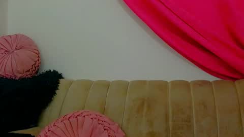 mina_hotty online show from April 24, 2026, 10:12 pm