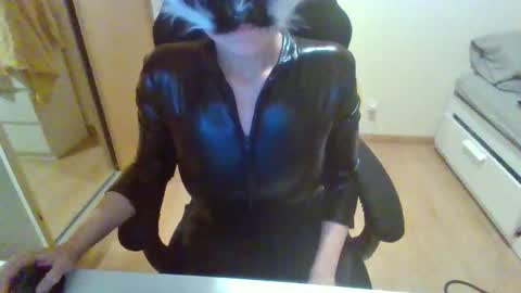 MinaMask online show from March 4, 2026, 12:16 am