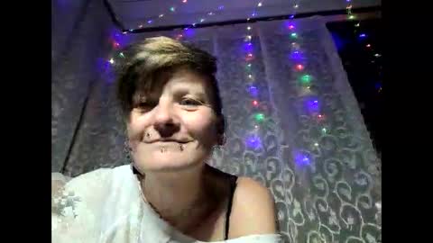 mindbodysoul_13 online show from May 8, 2026, 2:50 am
