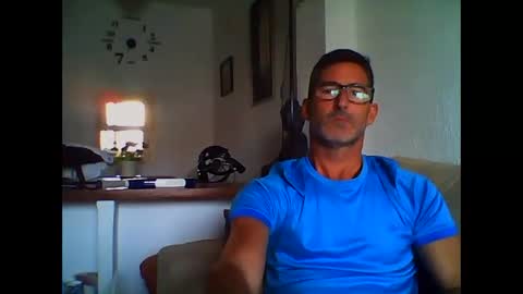 Snapshot of mindthestep chatting on October 19, 2025, 10:05 am MIND online show from October 19, 2025, 10:05 am