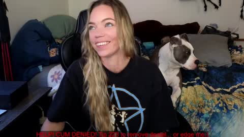 Snapshot of mindymars chatting on January 20, 2025, 6:43 pm Mindy Mars online show from January 20, 2025, 6:43 pm