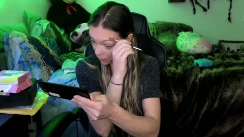 Snapshot of mindymars chatting on January 27, 2025, 4:01 pm Mindy Mars online show from January 27, 2025, 4:01 pm