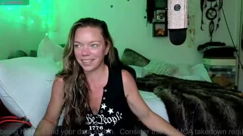 Snapshot of mindymars chatting on July 6, 2026, 2:36 pm Mindy Mars online show from July 6, 2026, 2:36 pm