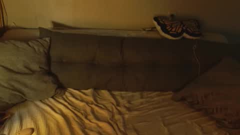 Mindy online show from December 14, 2025, 2:22 pm