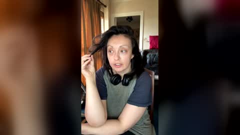 please subscribe to my fansly  please no video or photos must be recorded or re sold online show from May 2, 2026, 1:27 pm