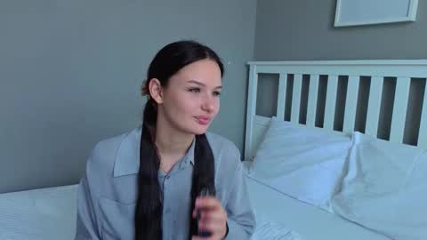 KarinaLeila online show from October 24, 2025, 6:54 am