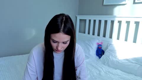 KarinaLeila online show from October 27, 2025, 7:23 am