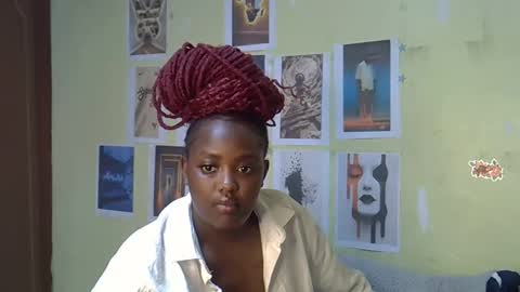 Snapshot of mini_karee chatting on March 3, 2026, 3:40 pm mini_karee online show from March 3, 2026, 3:40 pm