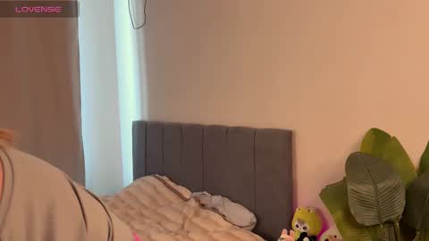 Cleo online show from September 21, 2025, 10:17 am