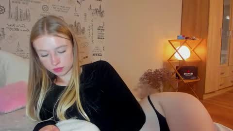 Amelia online show from September 11, 2025, 6:19 pm