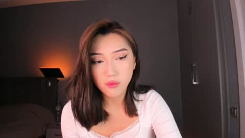 minnie_jin online show from December 25, 2024, 2:13 pm