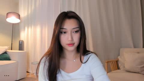 minnie_jin online show from November 8, 2025, 1:33 pm