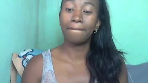 minouch211907 online show from May 13, 2026, 5:38 am