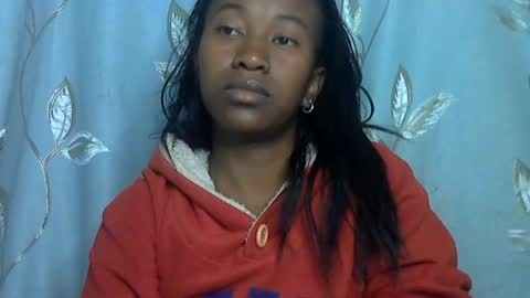 Snapshot of minouch211907 chatting on July 8, 2026, 3:11 am minouch211907 online show from July 8, 2026, 3:11 am