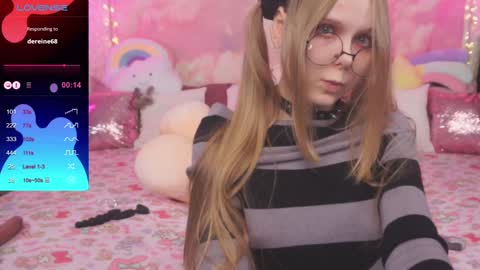 Vikki online show from December 3, 2024, 4:47 am