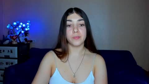 Snapshot of mira_bloempje chatting on March 4, 2025, 6:39 pm Mira online show from March 4, 2025, 6:39 pm