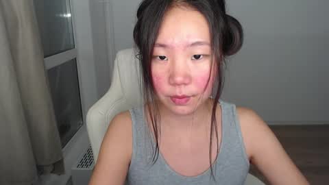 mira_g online show from February 21, 2025, 3:21 pm