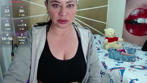 Vicky online show from October 13, 2025, 2:11 am