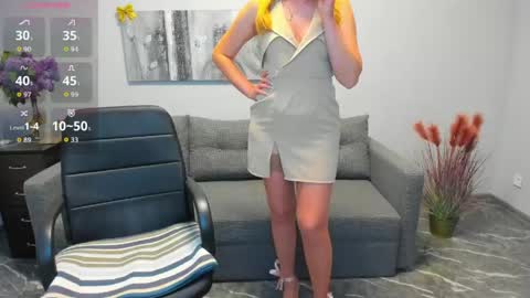 Snapshot of mira_whitme chatting on May 7, 2026, 11:37 am Mira online show from May 7, 2026, 11:37 am