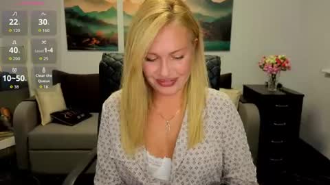 Snapshot of mira_whitme chatting on July 29, 2026, 11:52 am Mira online show from July 29, 2026, 11:52 am