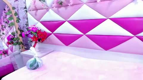 Snapshot of mirabella_miller chatting on October 11, 2025, 11:09 am mirabella_miller online show from October 11, 2025, 11:09 am