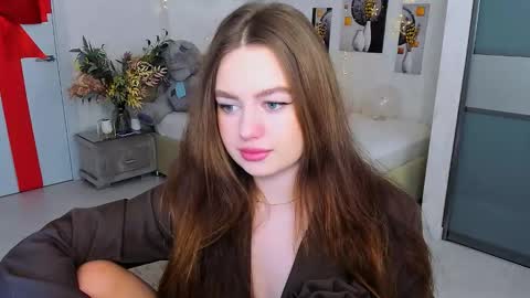 Emma online show from February 16, 2025, 10:10 am