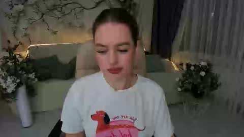 Emma online show from November 9, 2025, 10:02 am