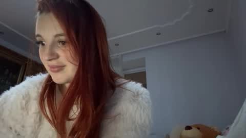 Snapshot of miraeve chatting on November 24, 2025, 9:25 pm Eve online show from November 24, 2025, 9:25 pm