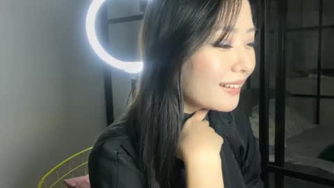 Snapshot of mirafloat chatting on October 10, 2025, 3:11 pm mirafloat online show from October 10, 2025, 3:11 pm