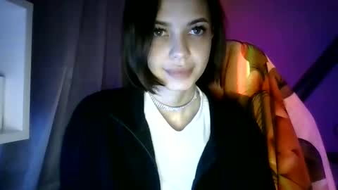 Snapshot of miralapics chatting on April 20, 2026, 6:09 pm MiraLaPics online show from April 20, 2026, 6:09 pm