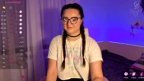 miraluccian online show from September 21, 2025, 7:59 pm