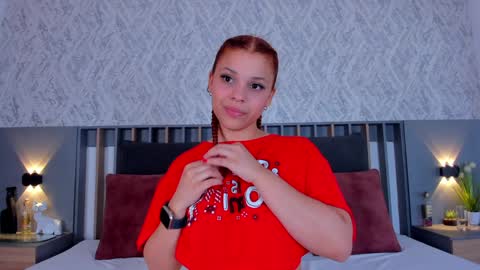 Snapshot of miranda_blair chatting on February 7, 2025, 2:29 am Miranda online show from February 7, 2025, 2:29 am