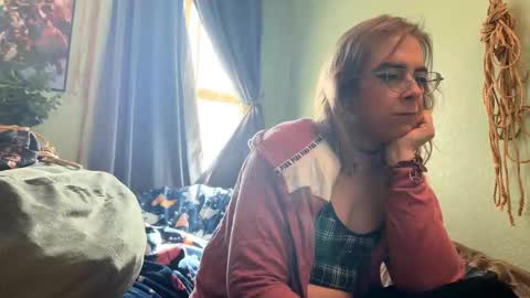 Miranda Flowers online show from March 1, 2026, 8:33 pm