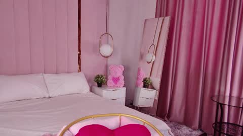 Mira online show from April 17, 2026, 6:38 am