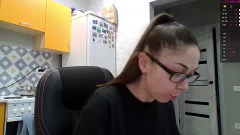 MIRANDA online show from November 15, 2025, 9:06 am